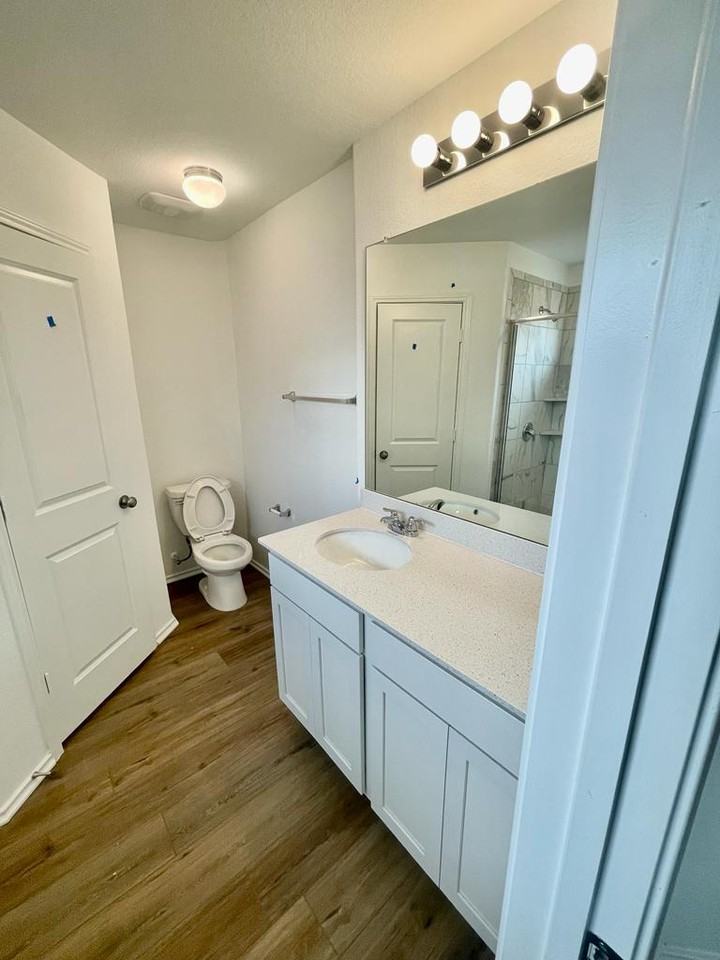 Perfect World Loop - Photo 3 of 3