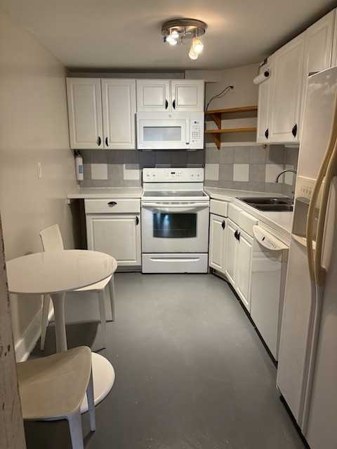 510 Ursulines Ave #A - Photo 3 of 6