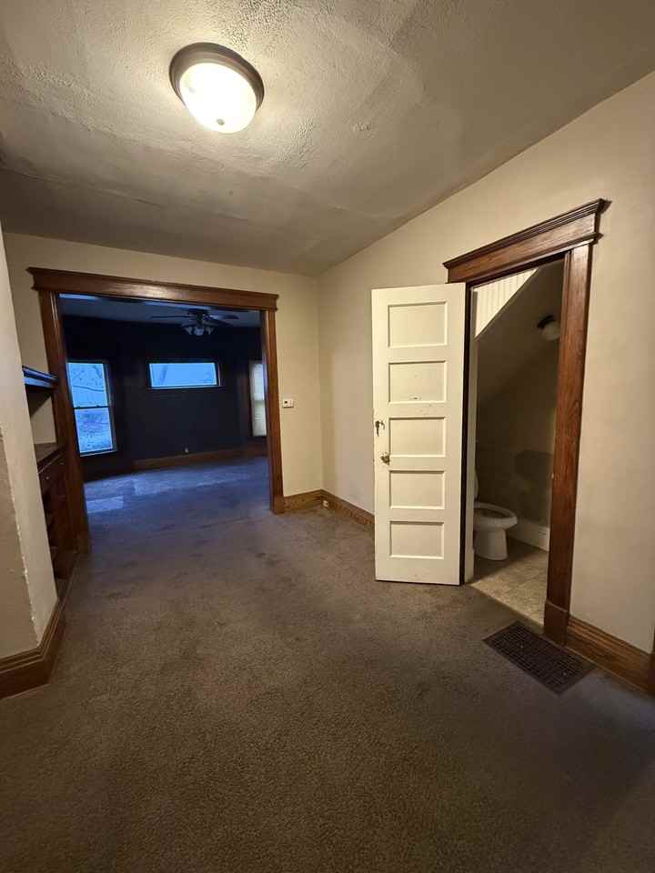 611 E Bronson St #625 - Photo 5 of 10