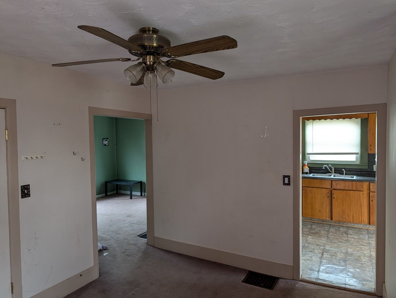 1021 Orange Rd - Photo 6 of 8