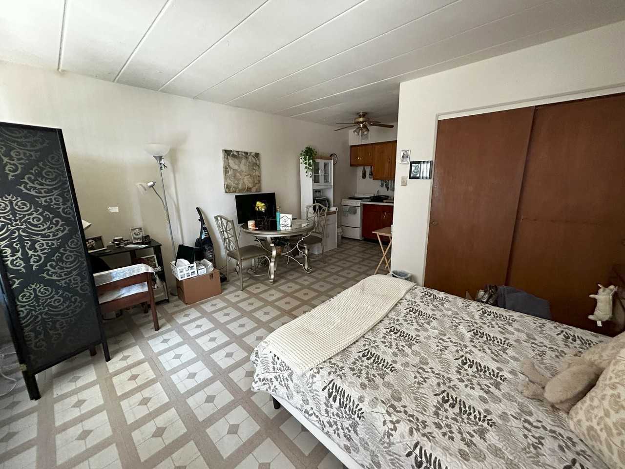 1936 N 17th Ave #4 - Photo 2 of 4