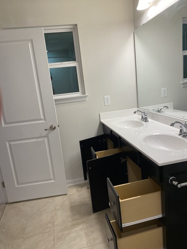 5508 Loneleaf Way - Photo 2 of 26