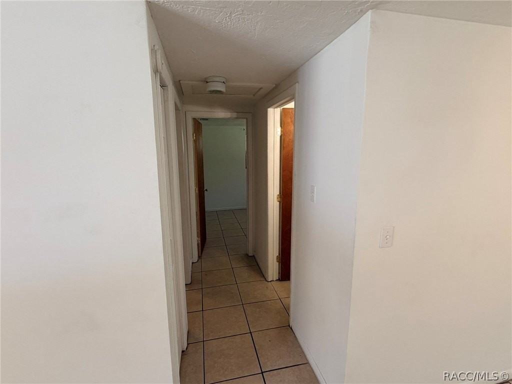 28 N Davis St - Photo 4 of 19