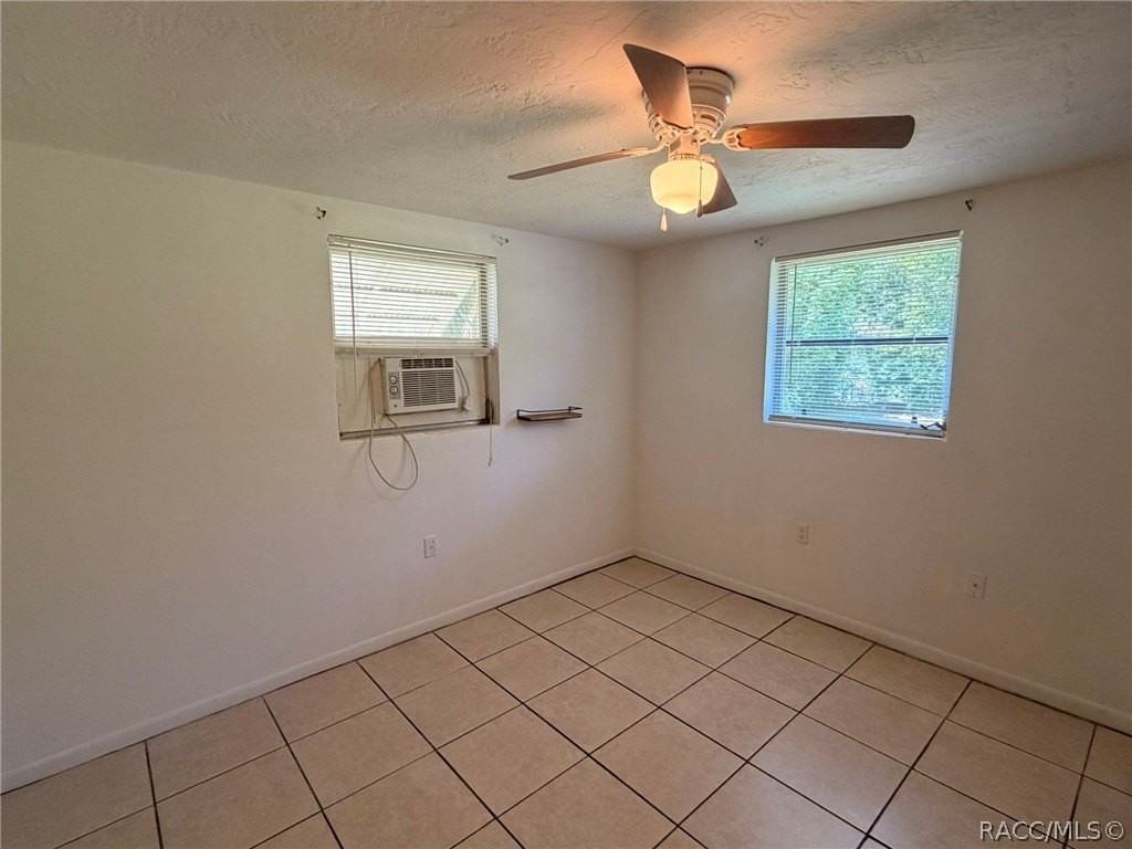 28 N Davis St - Photo 7 of 19