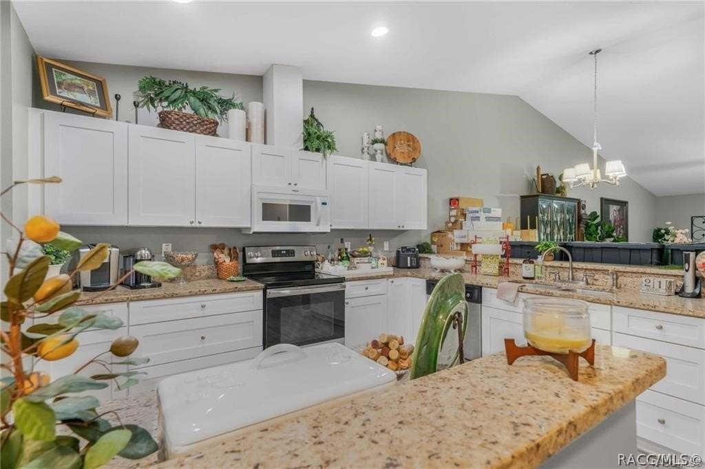 2142 S Gleneagle Ter - Photo 3 of 18