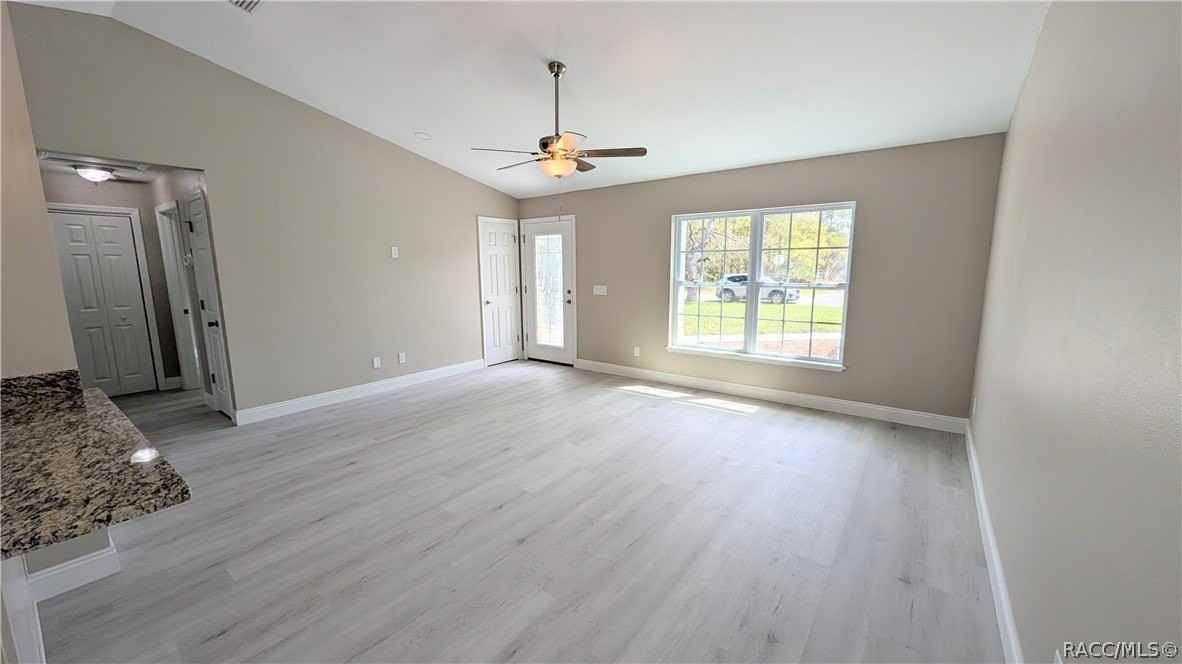 7708 N Paris Dr - Photo 4 of 24