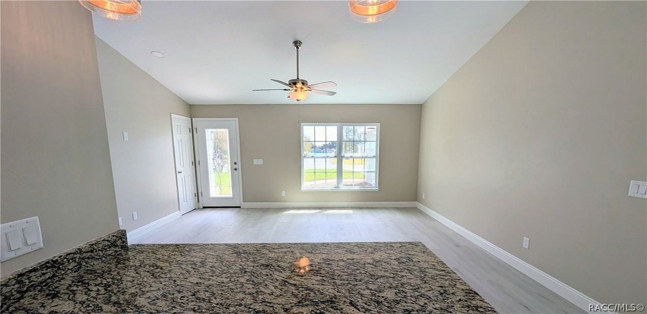 7708 N Paris Dr - Photo 5 of 24