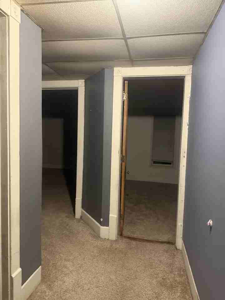 213 S 9th St #2 - Photo 4 of 9