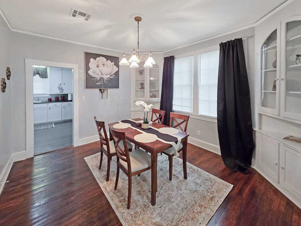 124 S California St - Photo 3 of 15