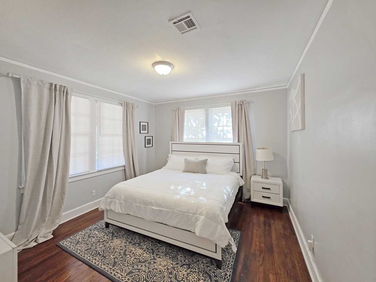 124 S California St - Photo 5 of 15