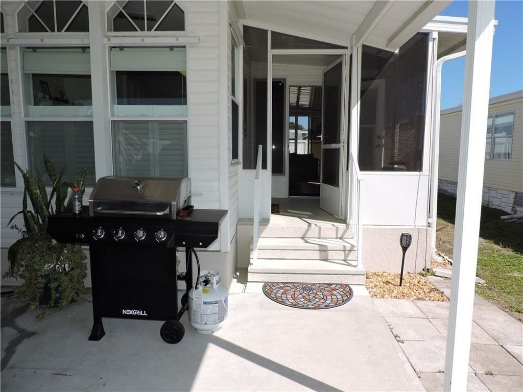 830 Lychee Dr - Photo 3 of 18