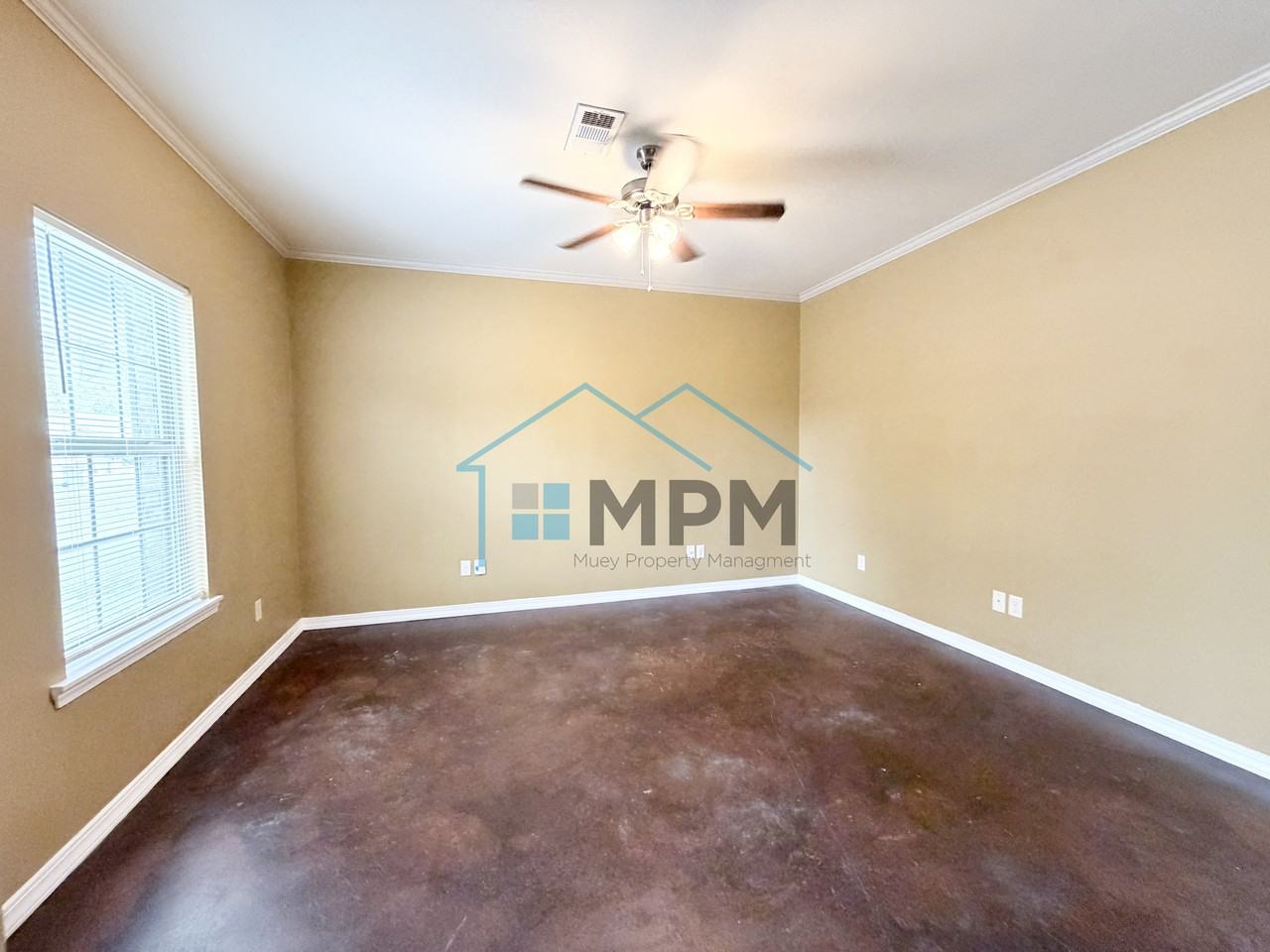 122 Flagstone Dr #1 - Photo 2 of 11