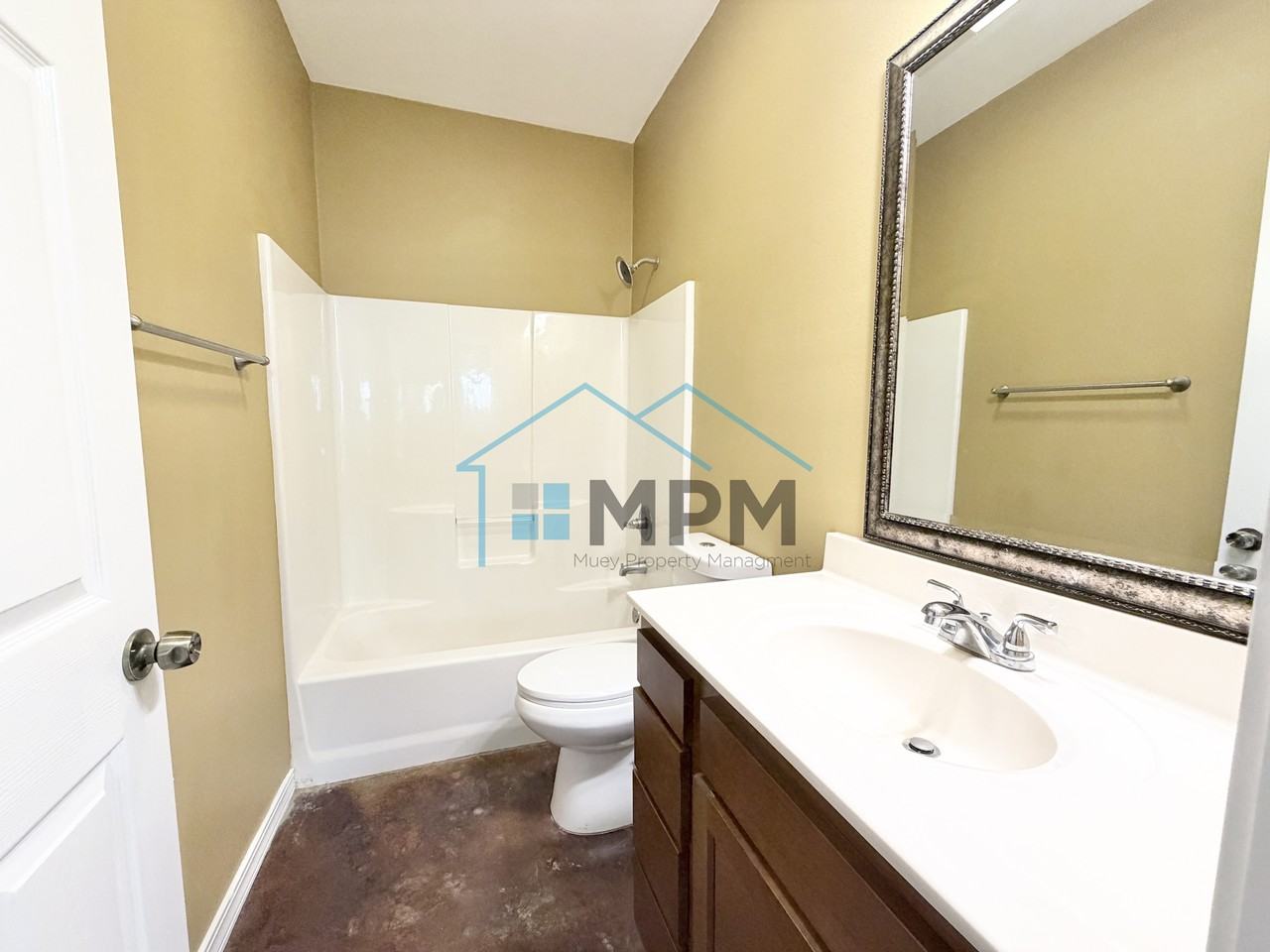 122 Flagstone Dr #1 - Photo 5 of 11