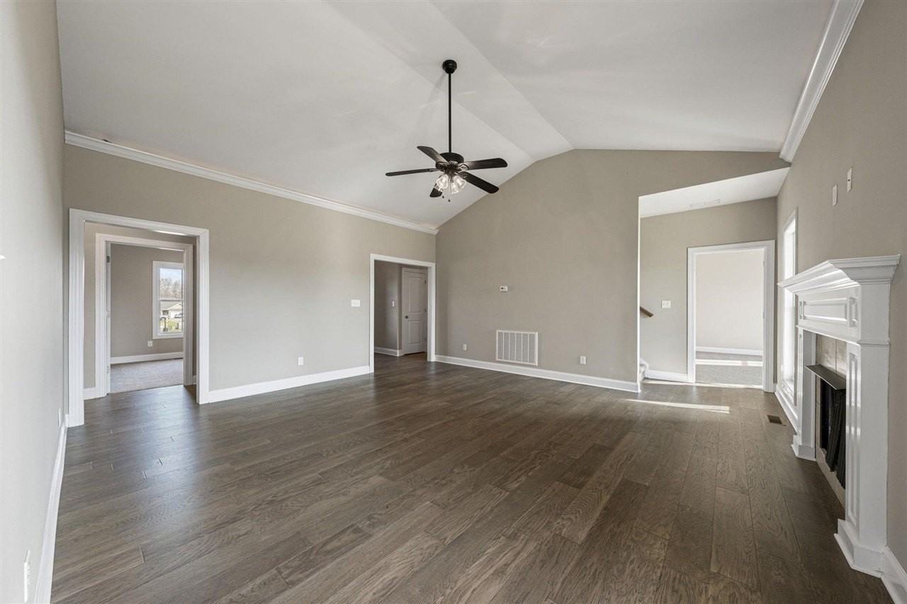 457 Adalynn Cir - Photo 5 of 32