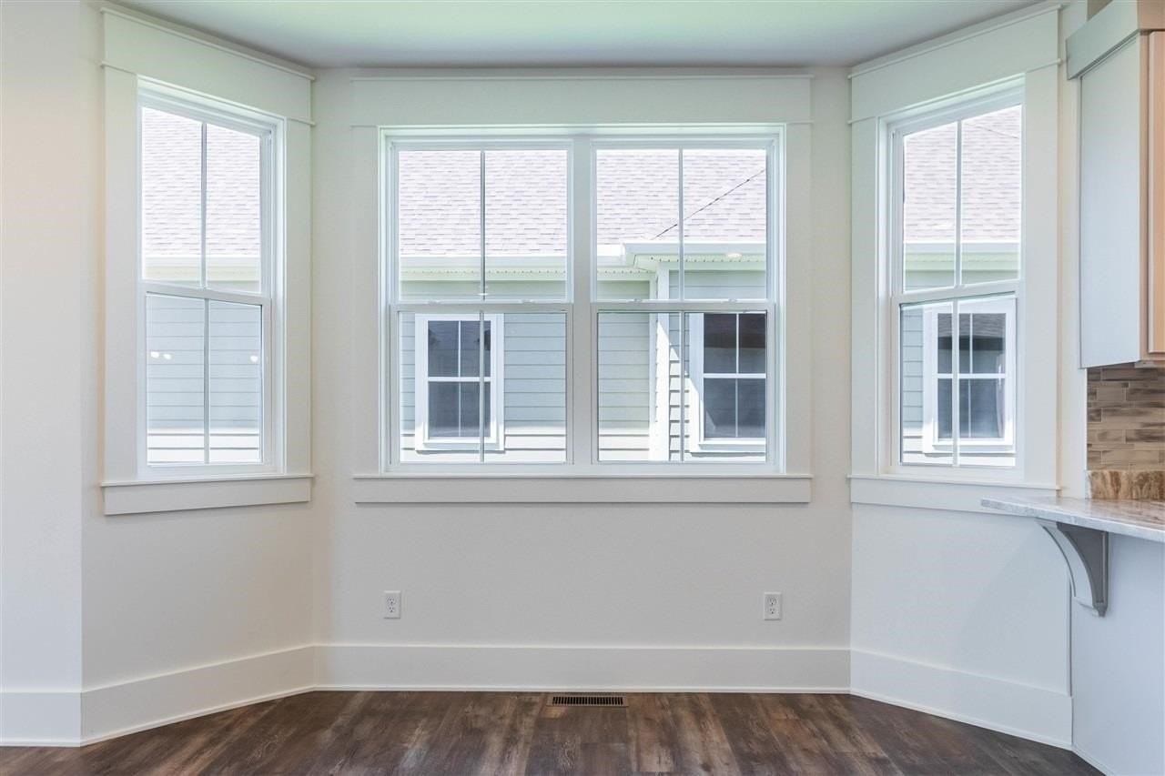 414 Traditions Blvd - Photo 7 of 43