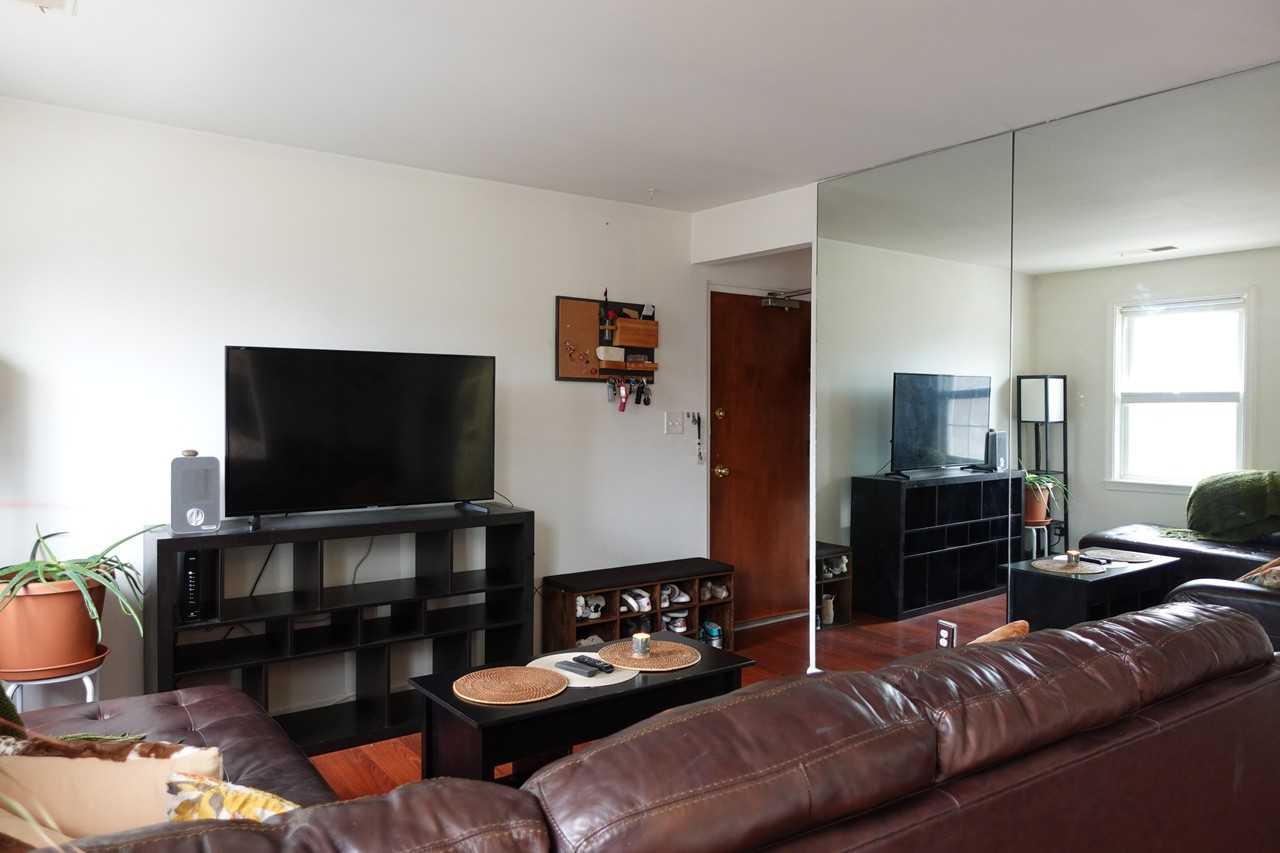 2001 Fort Davis St Se #202 - Photo 3 of 13