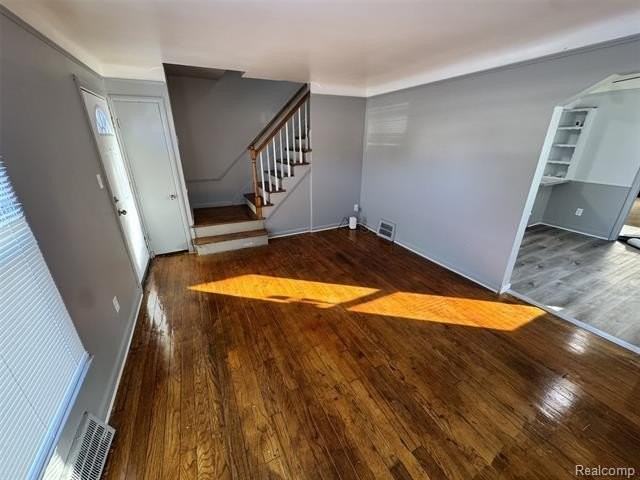 15616 E 7 Mile Rd - Photo 2 of 13