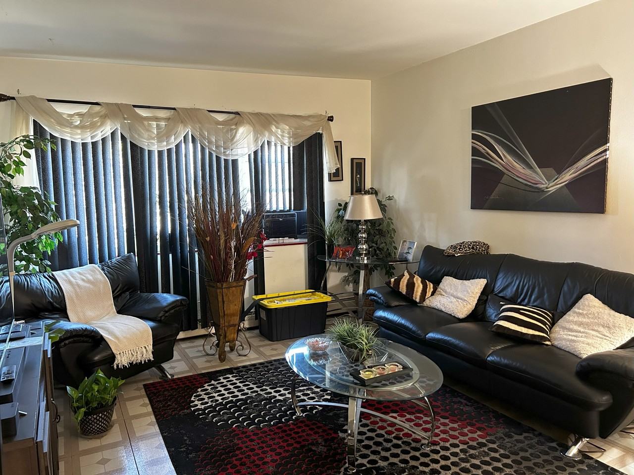 1914 N 17th Ave #11 - Photo 2 of 5