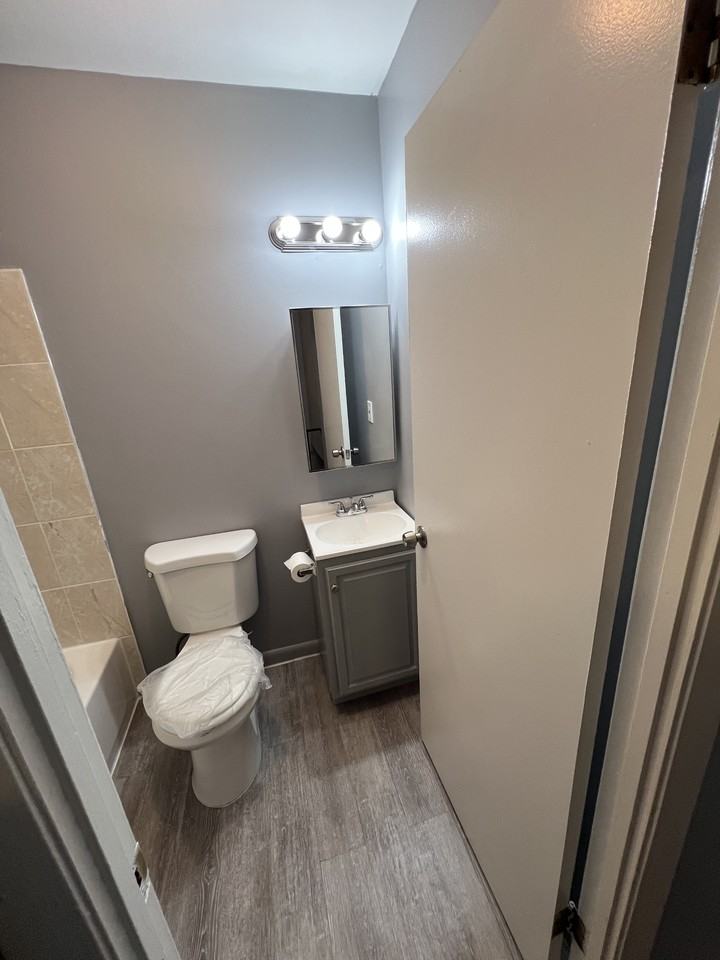 1110 Shields Pl #1129 - Photo 4 of 10