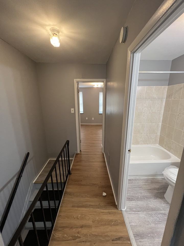 1110 Shields Pl #1129 - Photo 6 of 10