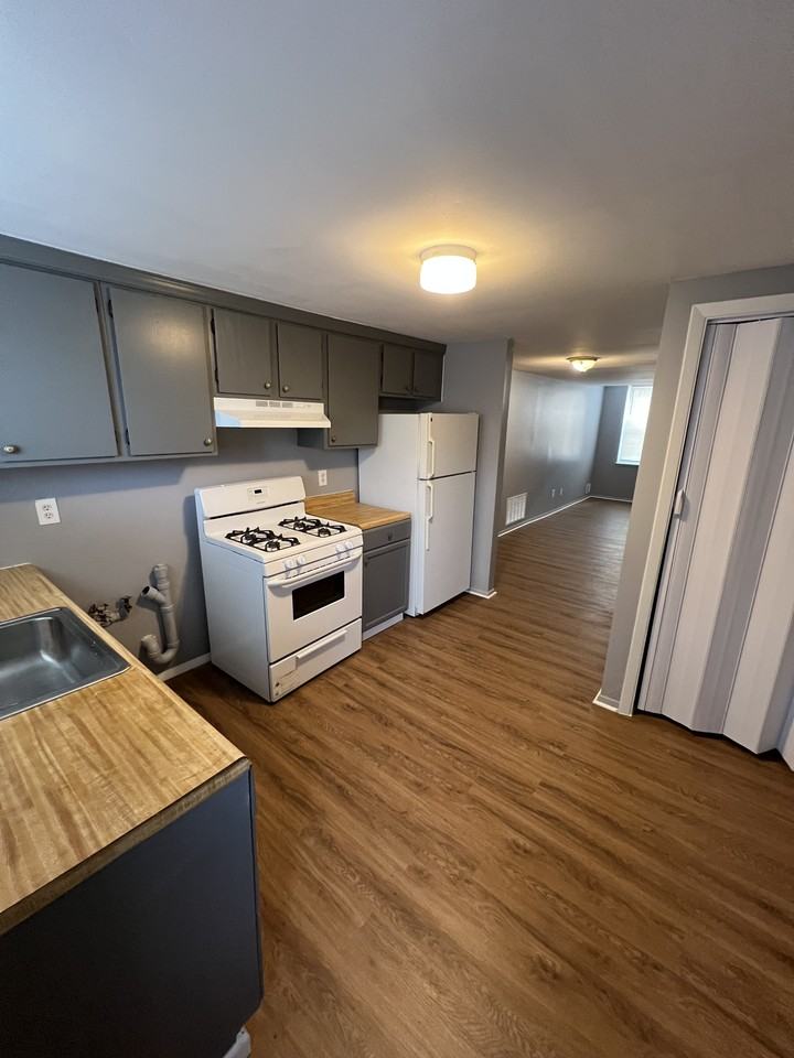 1110 Shields Pl #1129 - Photo 7 of 10