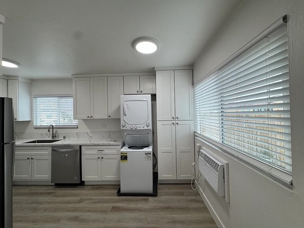 8650 Hurlbut St #8654 - Photo 5 of 30