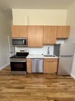 featured image of 2 Blossom St