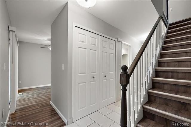 1432 Oakbrook E - Photo 6 of 35