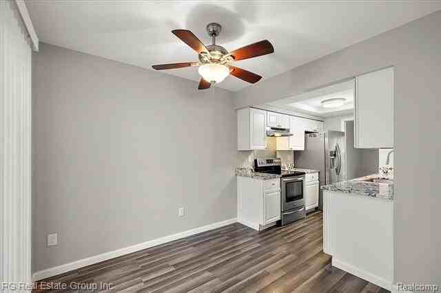 1432 Oakbrook E - Photo 7 of 35