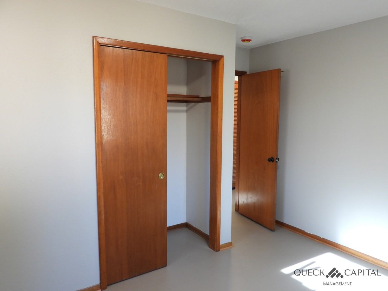 2913 E 36th St #1 - Photo 7 of 13