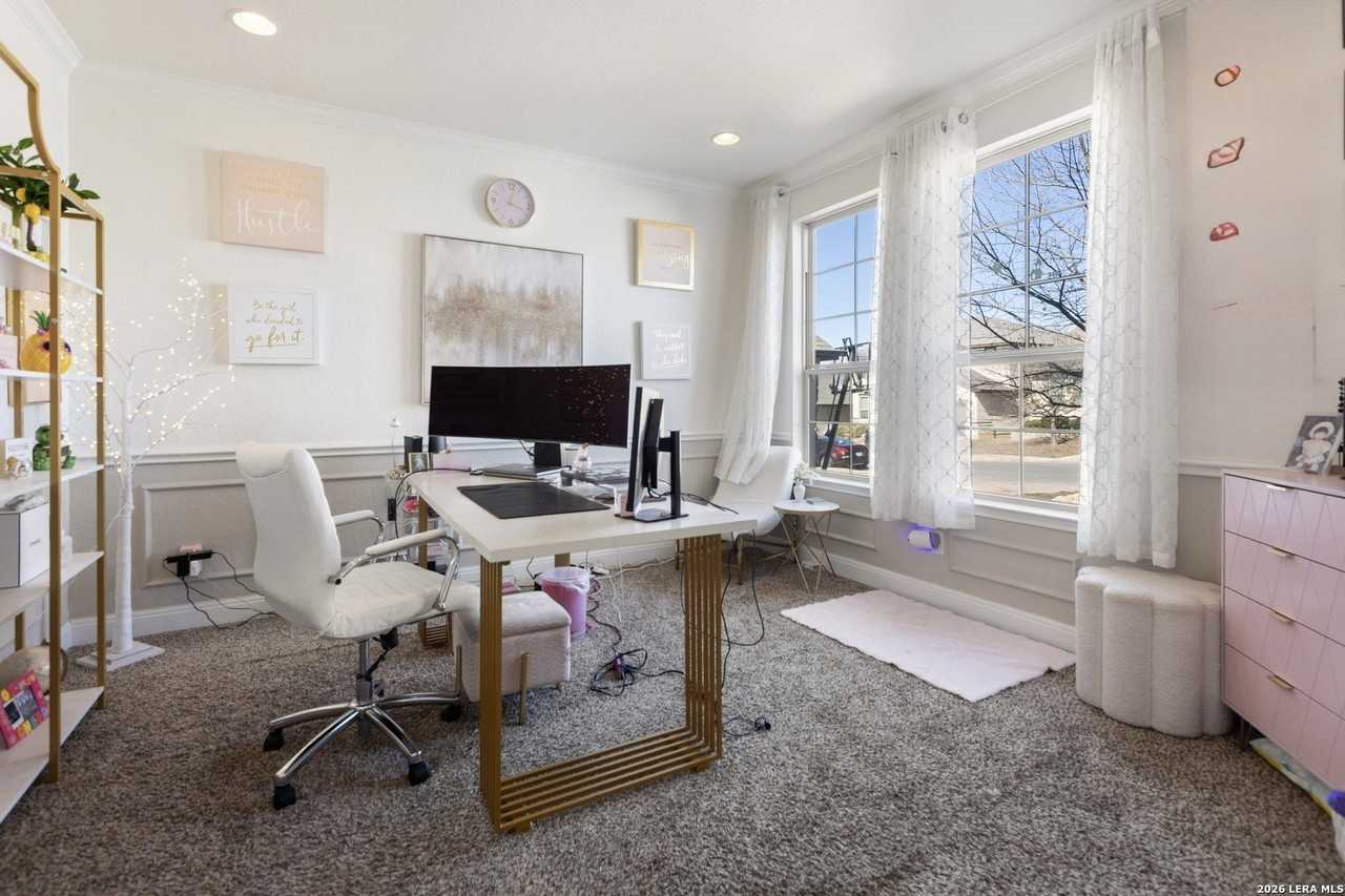 13810 Silas Crk - Photo 6 of 34