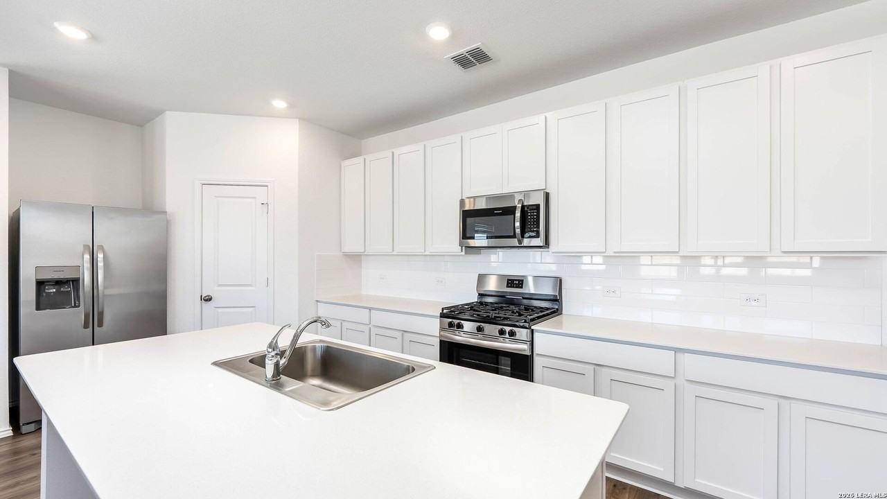 314 Magalia Ln - Photo 4 of 32