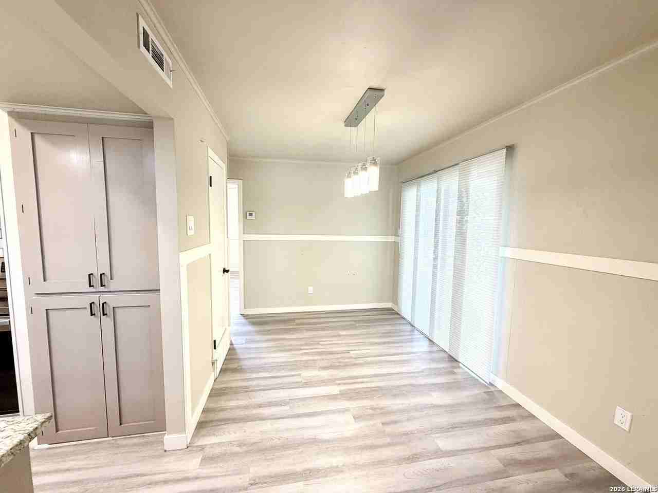 105 Brentwood Dr - Photo 6 of 17