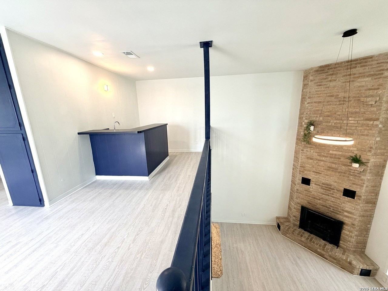 103 Brentwood Dr - Photo 7 of 17