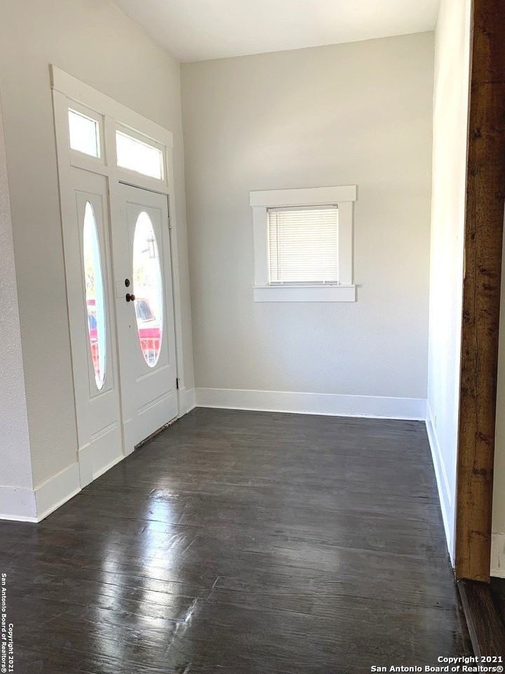 306 Florida St - Photo 3 of 18