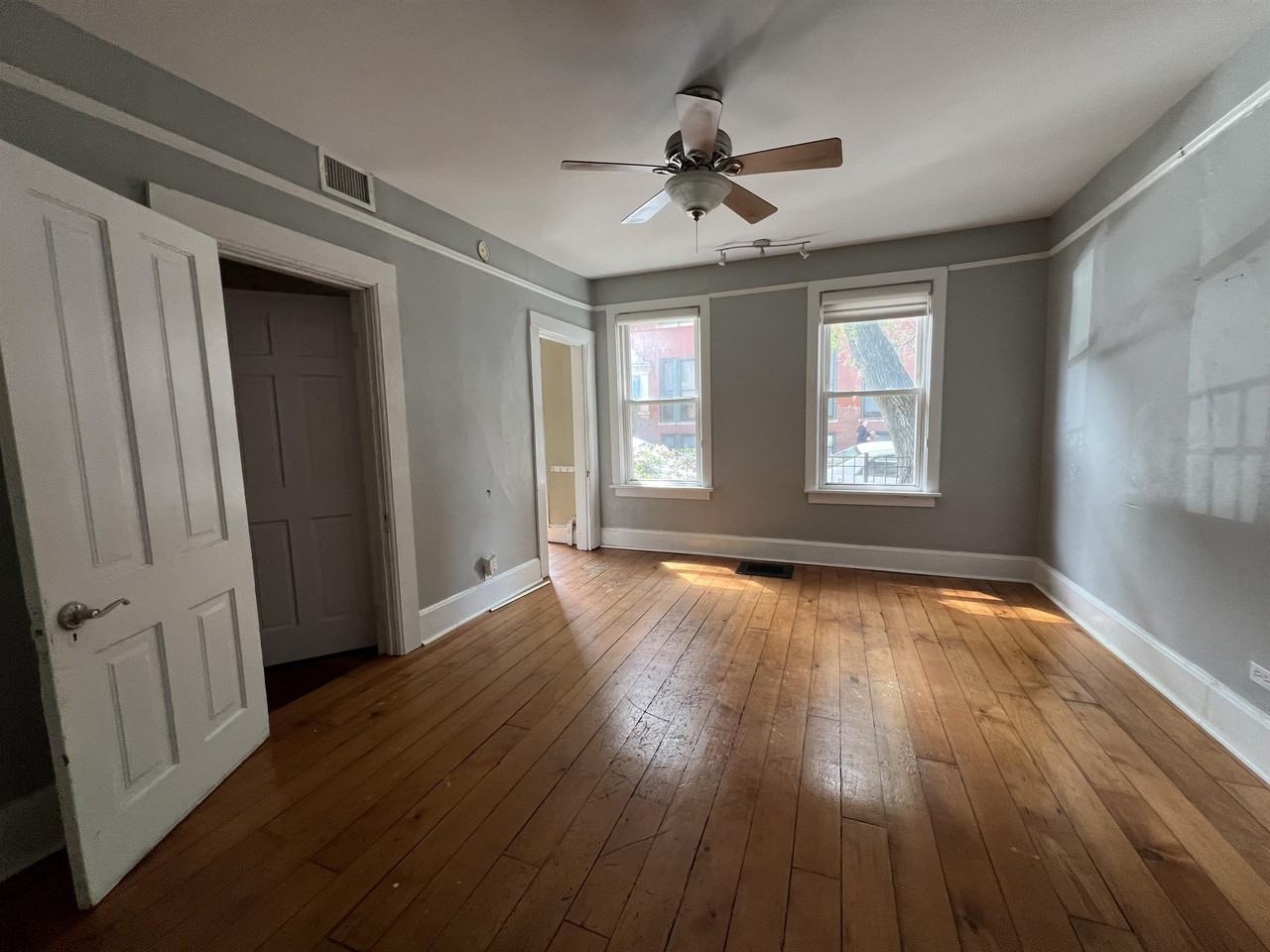 2010 W Concord Pl #1 - Photo 7 of 28