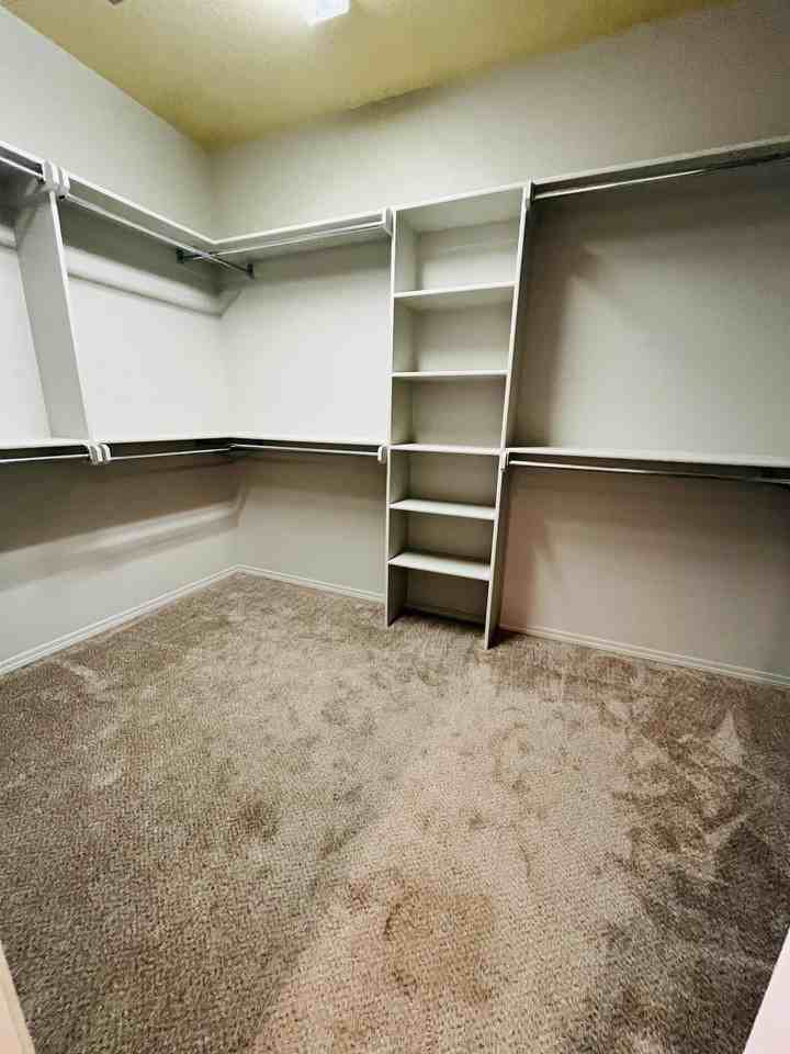 1718 Windhill Ave #1 - Photo 7 of 10