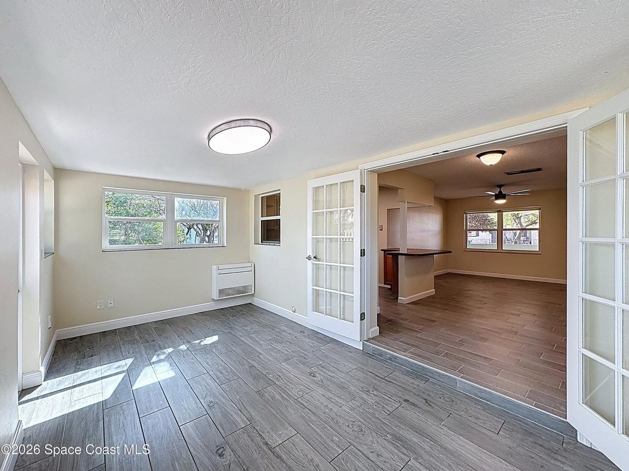 1315 Lester Ct - Photo 3 of 40