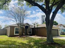 featured image of 829 Honeysuckle Dr