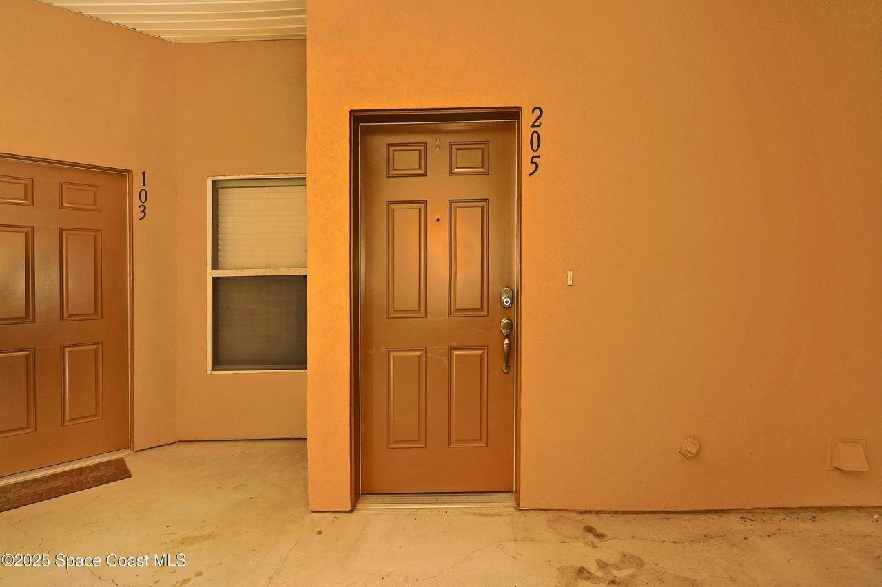 4117 Meander Pl Unit 205 - Photo 4 of 24