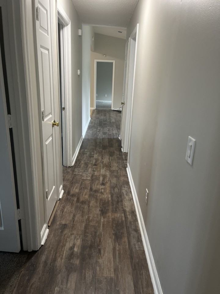 1016 Farr Ct #1 - Photo 5 of 10