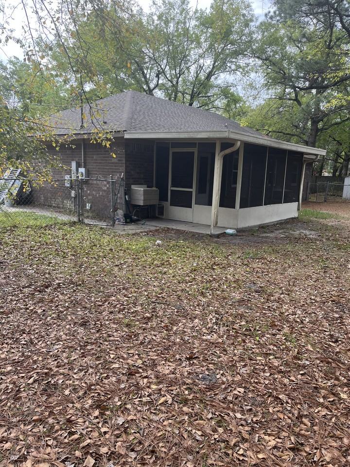 1016 Farr Ct #1 - Photo 7 of 10