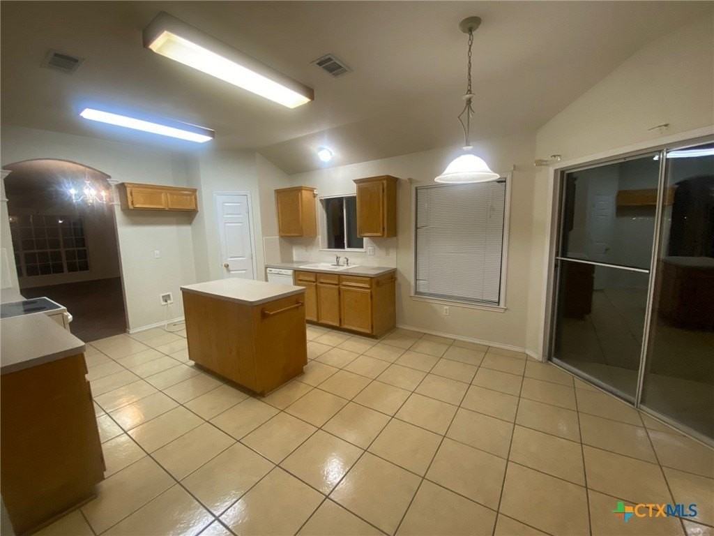 2128 Modoc Dr - Photo 5 of 13