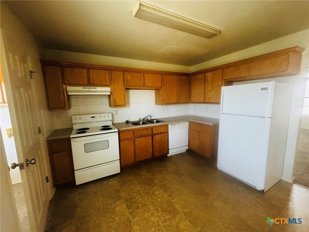 503 Bermuda Unit C - Photo 3 of 15