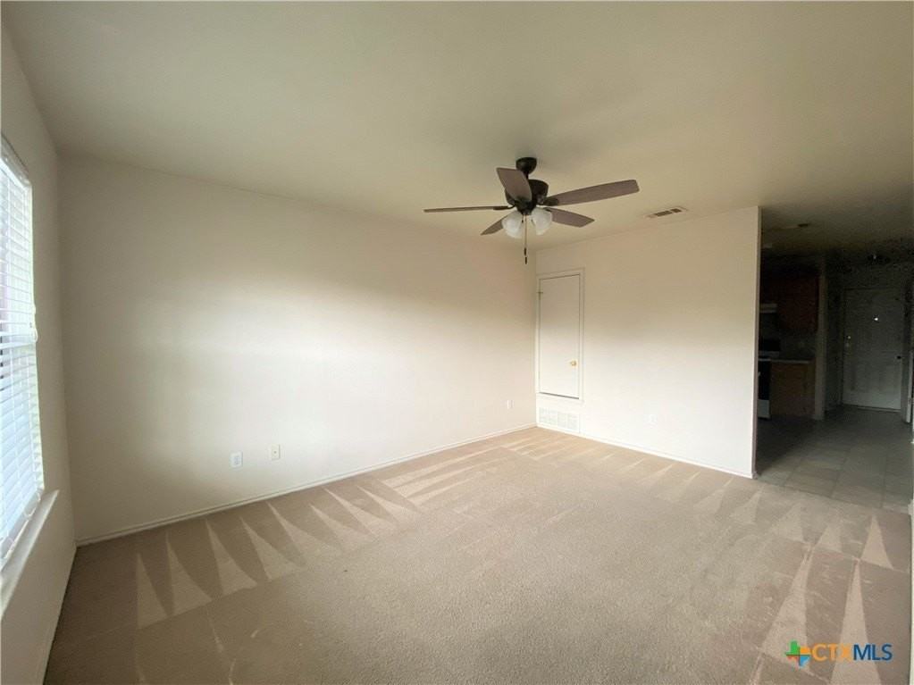 1610 Aztec Trce #B - Photo 2 of 7