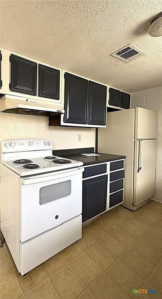 402 S 2nd St #B - Photo 3 of 13