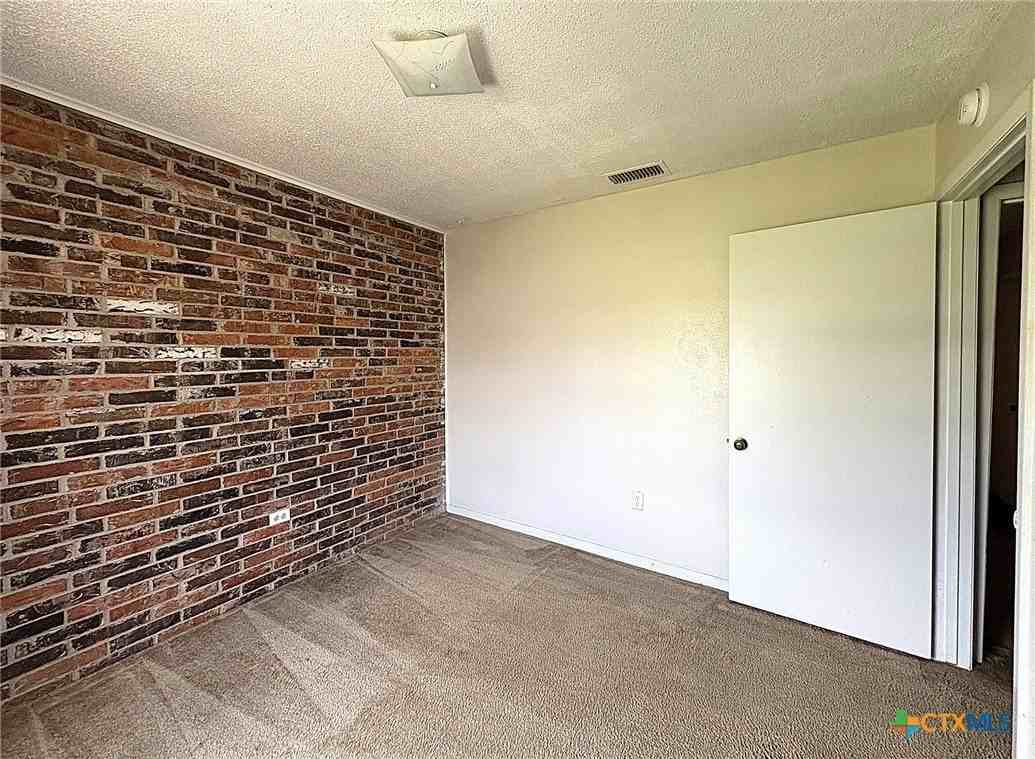 402 S 2nd St #B - Photo 6 of 13