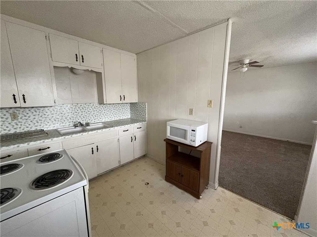 602 Sunset Ln Apt C - Photo 6 of 11