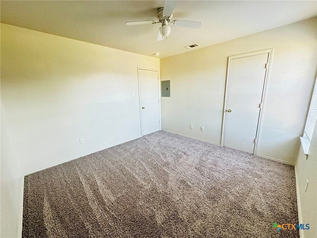 304 Creek St Apt D - Photo 7 of 8