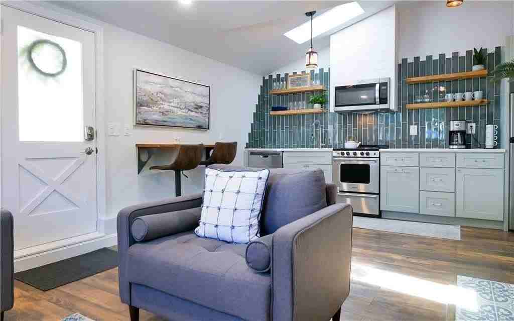 38 Hilltop Avenue unit: Cottage - Photo 3 of 13